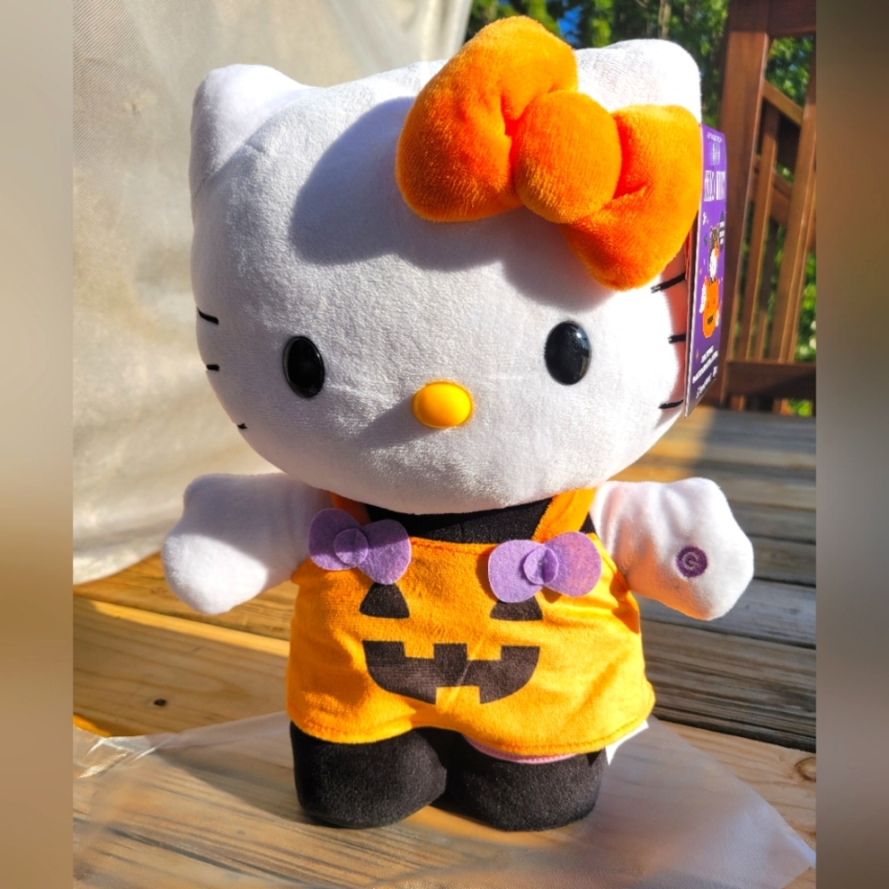 NEW Halloween 2024 Pumpkin Hello Kitty Side Stepper